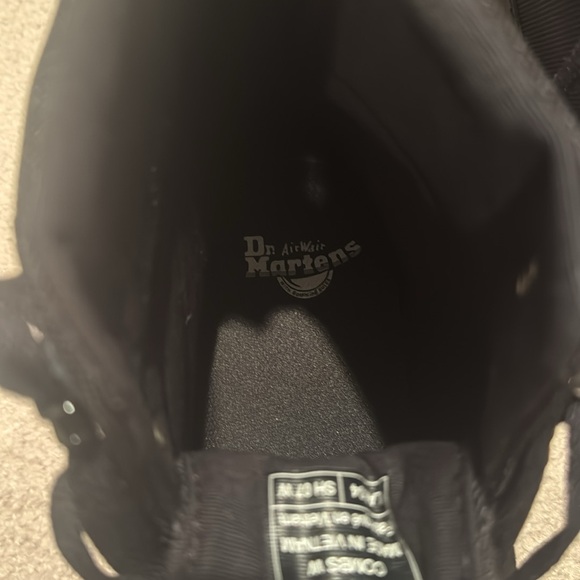 Dr. Martens Airwave Boots - Picture 5 of 11